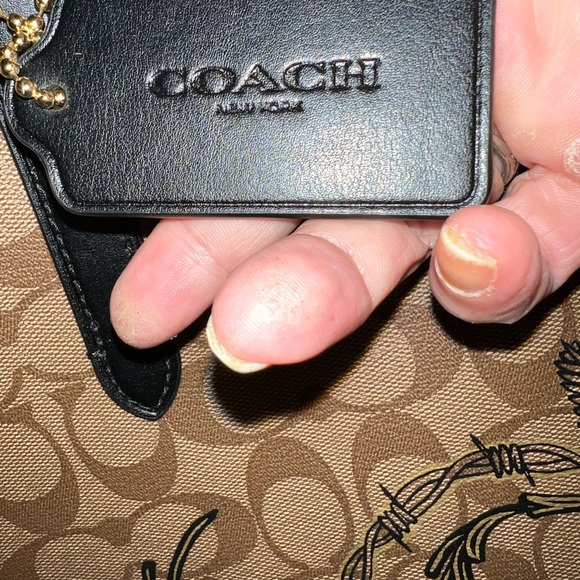 Beautiful Chelsea Champlain tote. Authentic coach - Picture 4 of 8